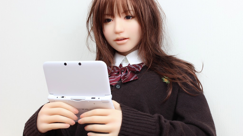 Illustration for article titled Here's a Sex Doll Reviewing Game Hardware